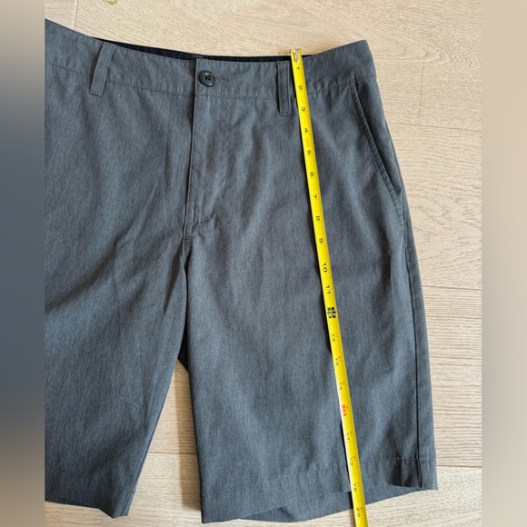 Men’s RSQ Hybrid shorts size 30, charcoal color - Picture 3 of 8